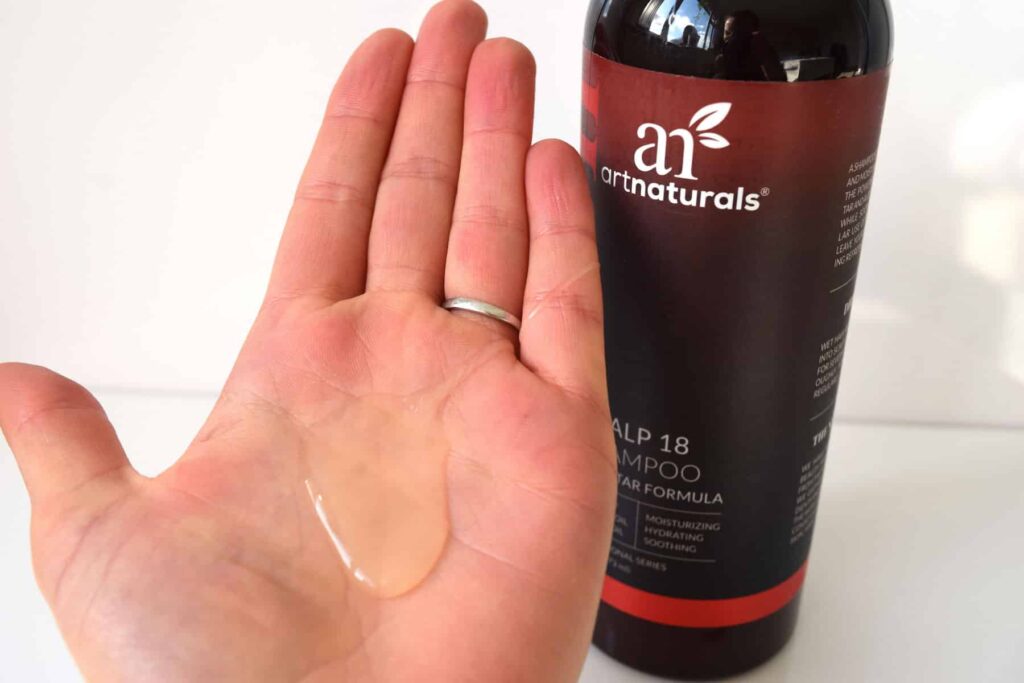 Art-Naturals-Scalp-18-Shampoo-Coal-Tar-Shampoo-In-Hand