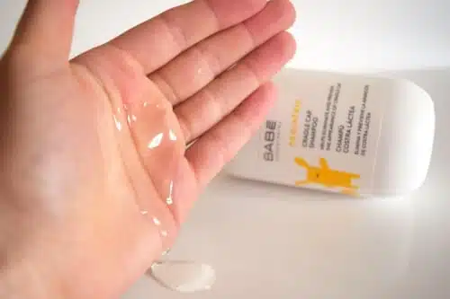 babe cradle cap shampoo